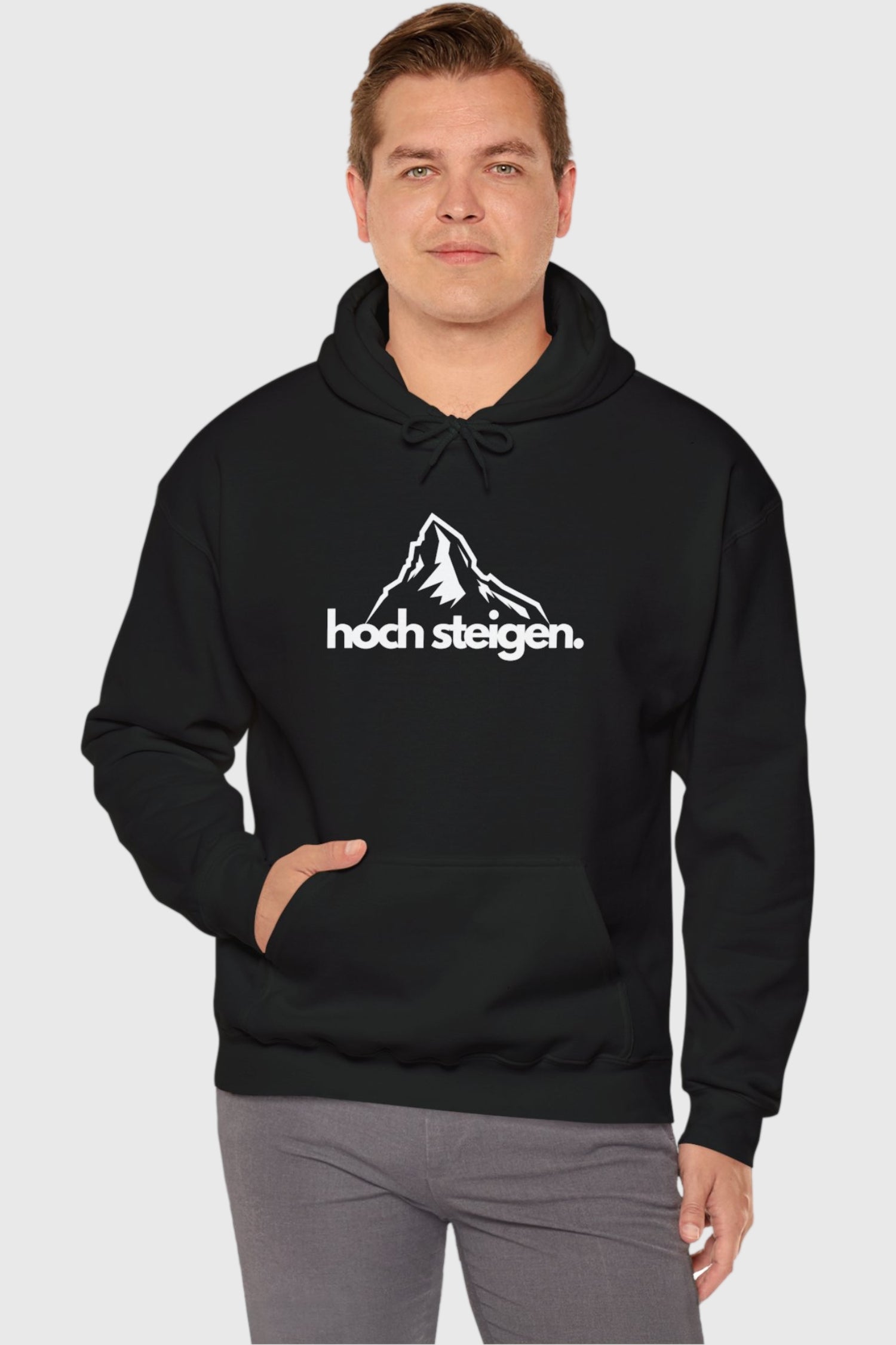 Hoch Steigen Graphic Classic Fit Pullover Hoodie